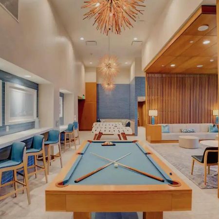 Luxury Designer Suite With Rooftop Pool, Gym Сан Диего Екстериор снимка