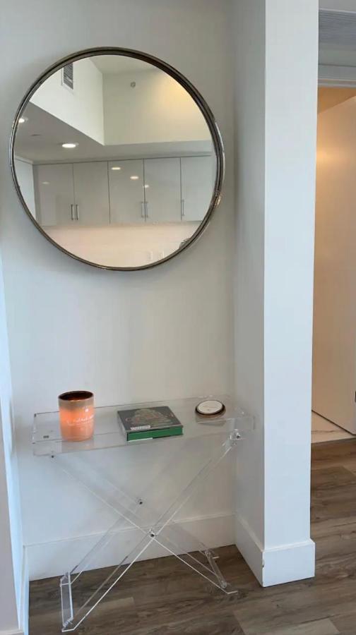 Luxury Designer Suite With Rooftop Pool, Gym Сан Диего Екстериор снимка